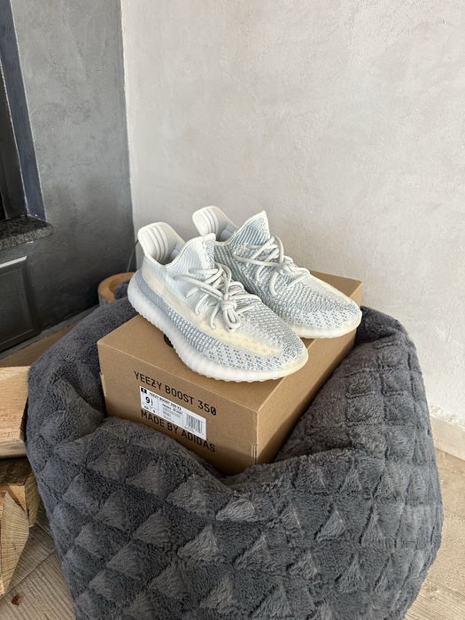 Adidas Yeezy Boost 350 V2 Cloud White