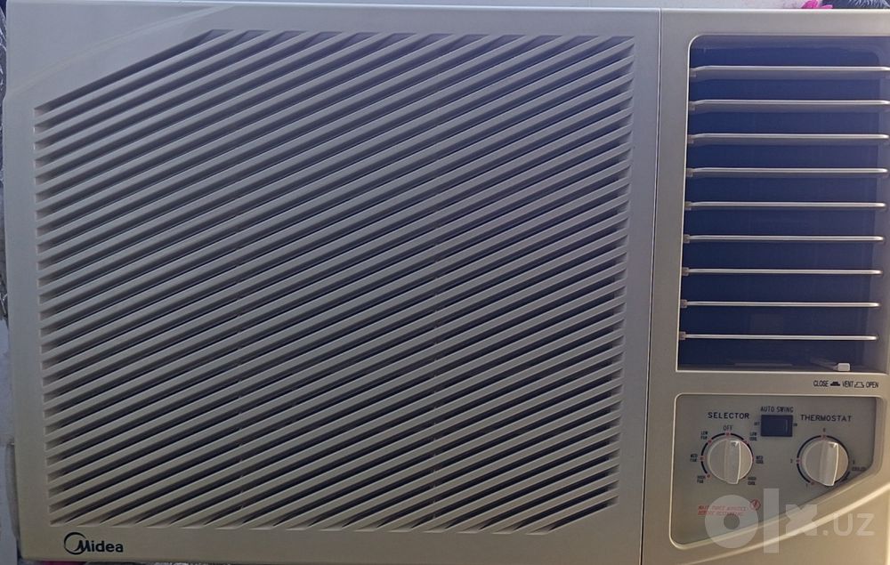 Продаётся оконный кондиционер "Midea"