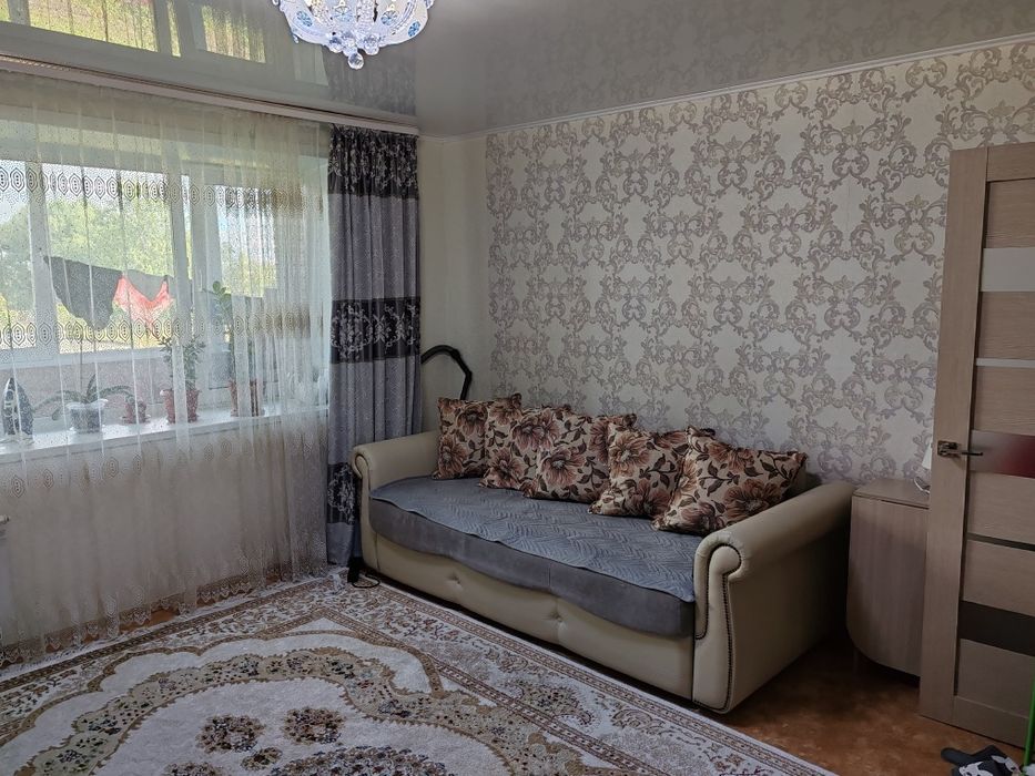 Продам 1 комнатную квартиру,  Бензастрой, Уральская 32