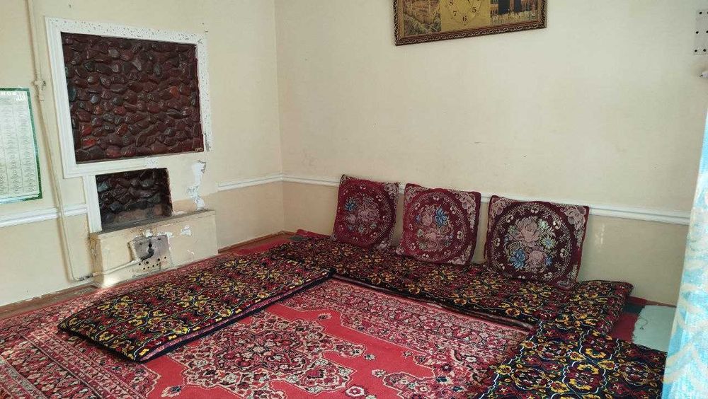 Продаётся дом г.Бука,7 соток 71000 usd! Уй Сотилади Бука ш!