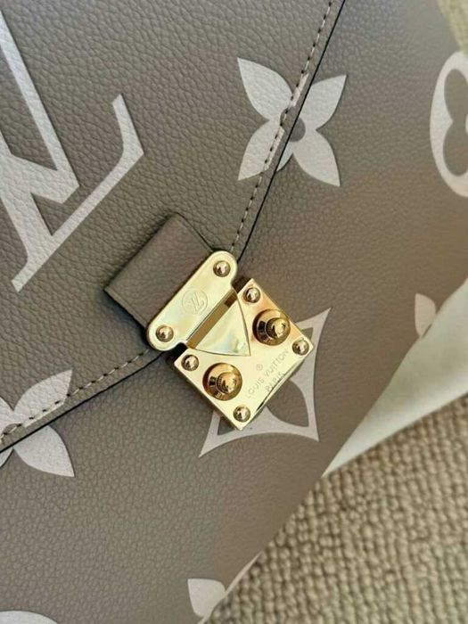 Geanta de mana dama Louis Vuitton 0130.64