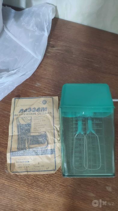Продам механическую сбивалку "Лаззат"