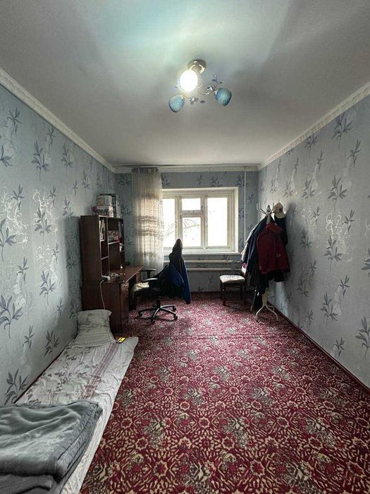 Продается квартира в Быв.общ. Яшнабадском районе 1-комнат 18м2 4-этаж