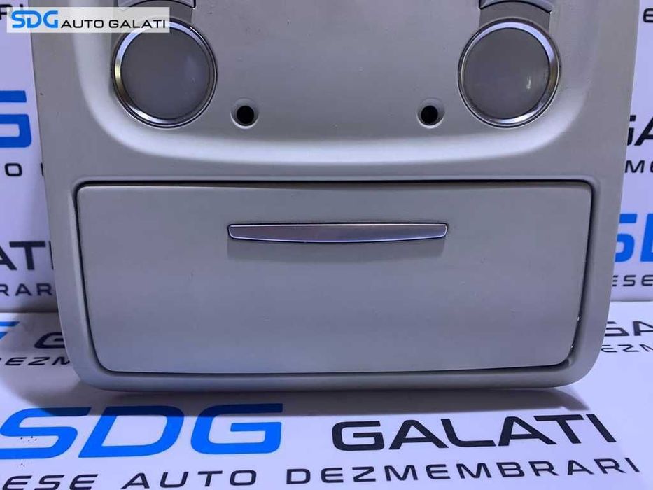 Plafoniera Lampa Iluminare Plafon Audi A4 B8 2008 - 2015 Cod 8T0947135B 8K0951177