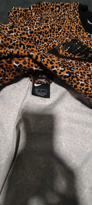Ветровка и тениска на Nike лимитирана серия, размер М