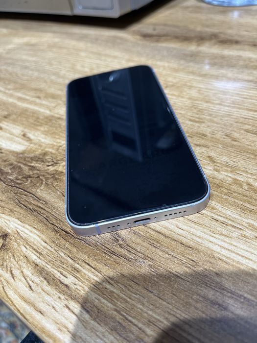 Iphone 14, сиреневый.