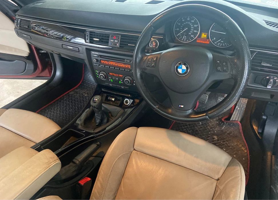 Dezmembrez BMW 320d E92 LCI  2011 2.0d N47 -184cp,M PACK style 313 M