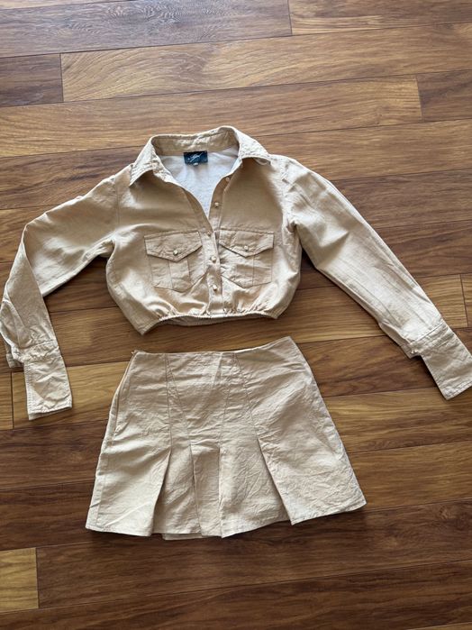 Спортно-елегантен бежов сет Mijel