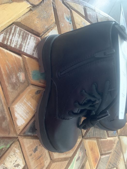 Ghete piele Zara nr.24