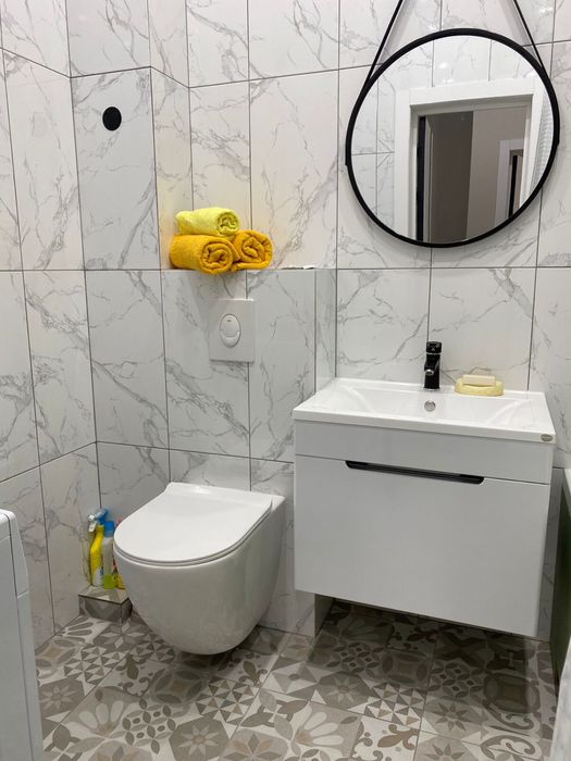 Сдам посуточно 1 комн Батыс 2