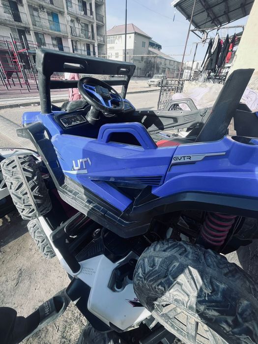 Машина жүріп тұр