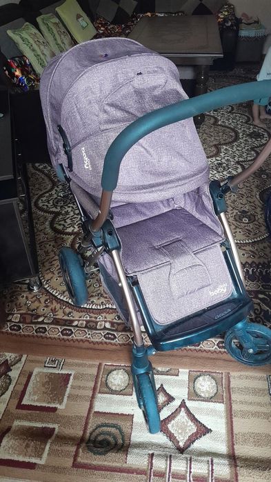 Детская коляска сотилади