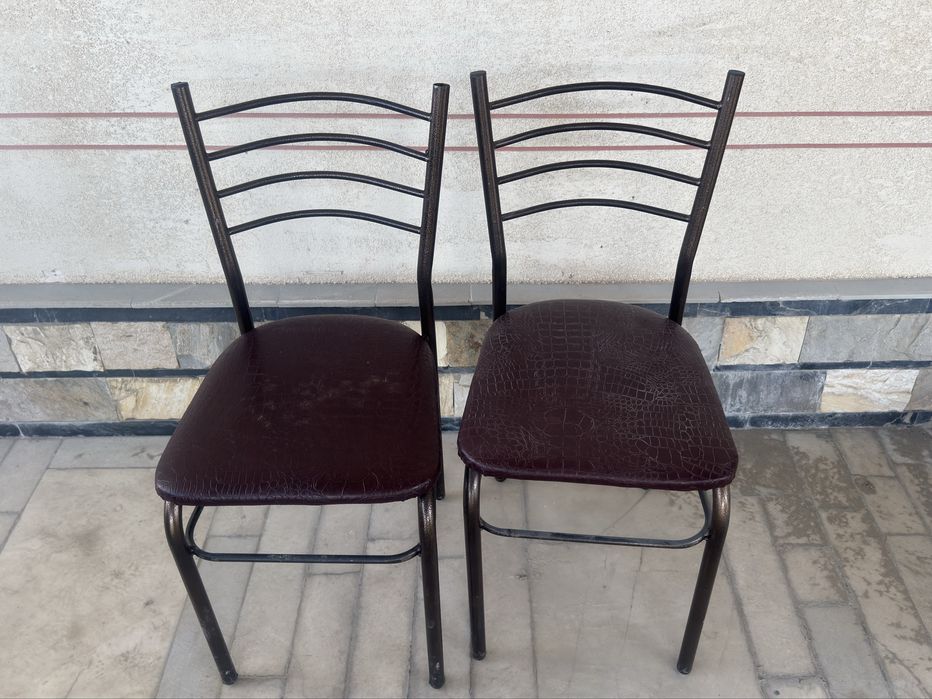 Stul kursi koja temirli mustaxkam …………………………………………………………………………………………..