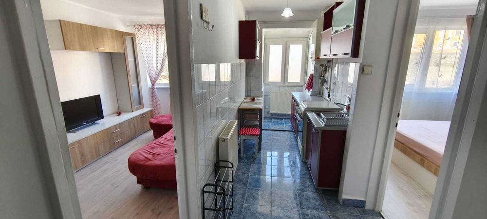 Închiriez apartament 2 camere cochet ultracentral zona linistita