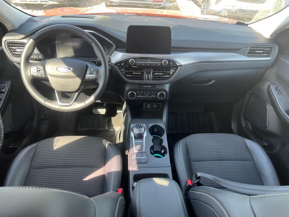 Ford Kuga 4x4 diesel, avariat, AVARIATE