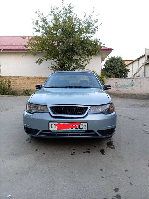Nexia 2 2013 yil moshina xolati yaxshi suyegi butun gazi bor 100 tali