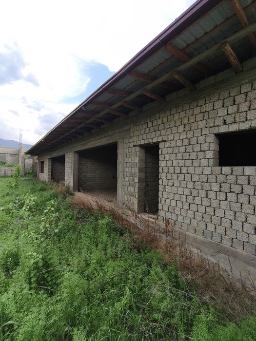 10 sotix hovli sotiladi
