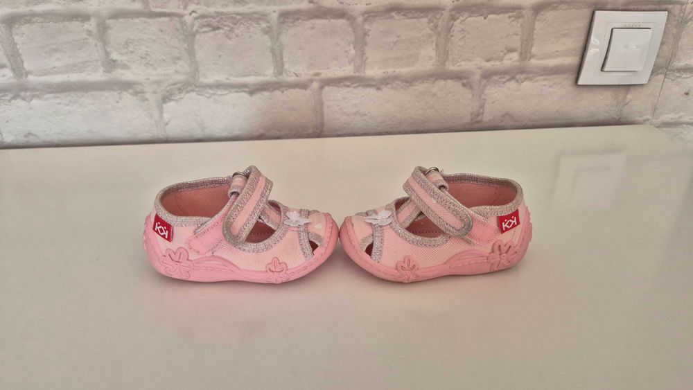 бебешки пантофки размер 20