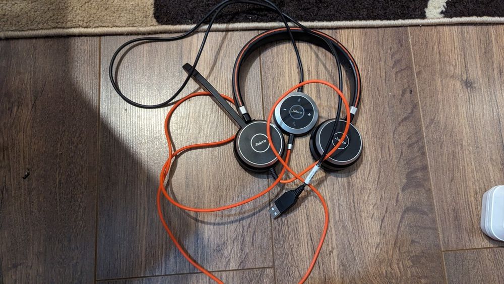 Căști Jabra cu telecomanda