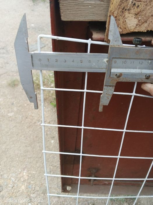 Продам сетки 0.82 м * 0.55 м