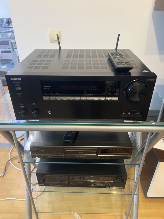 Receiver 7.2 Onkyo TX NR 686  Dolby Atmos Bluetooth Wifi Arc