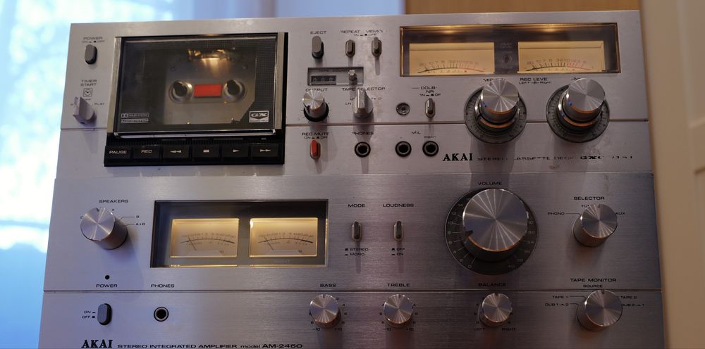 Linie Amplificator Akai AM 2450 si deck casetofon GXC 715D