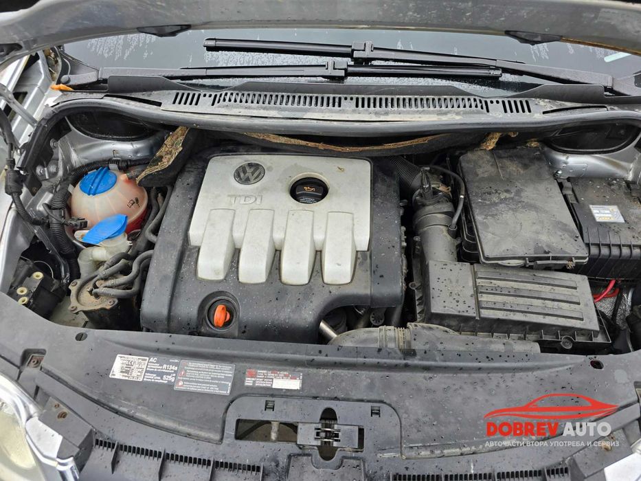 **САМО НА ЧАСТИ*** VW Touran 2.0tdi, ръчни скорости, ляв волан