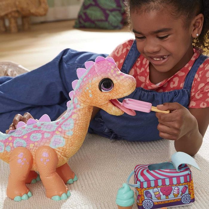 Интерактивно Динозавърче със звуци и аксесоари FurReal Hasbro