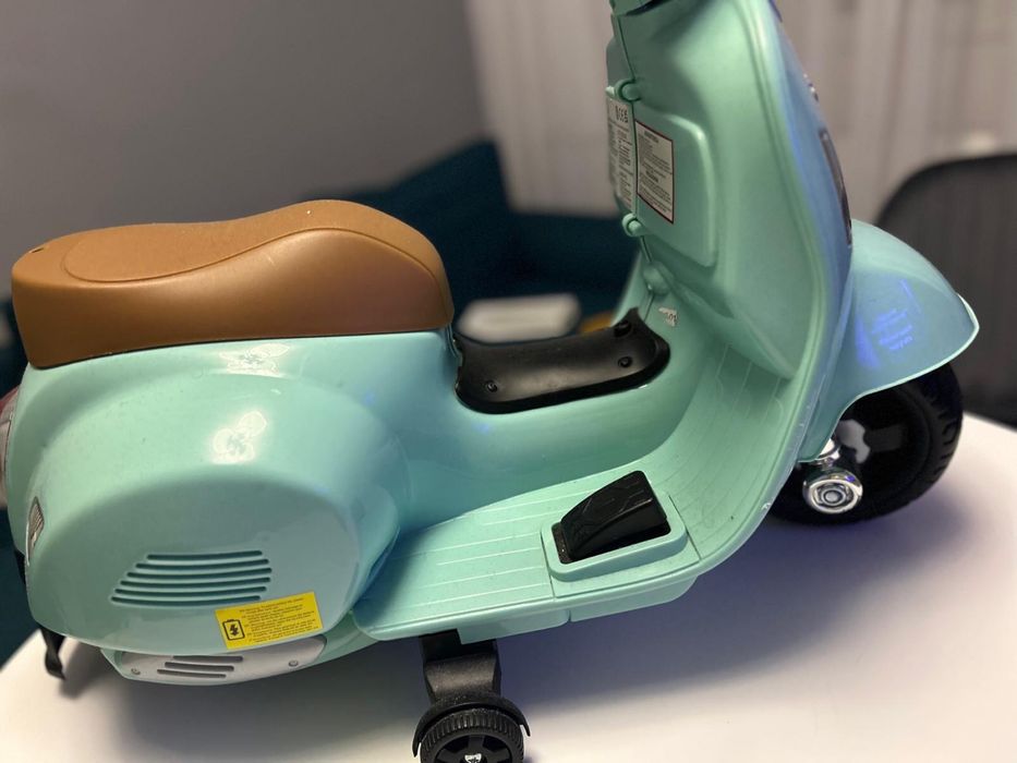 Scuter electric copii vespa