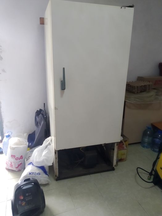 Холодильный шкаф, камера