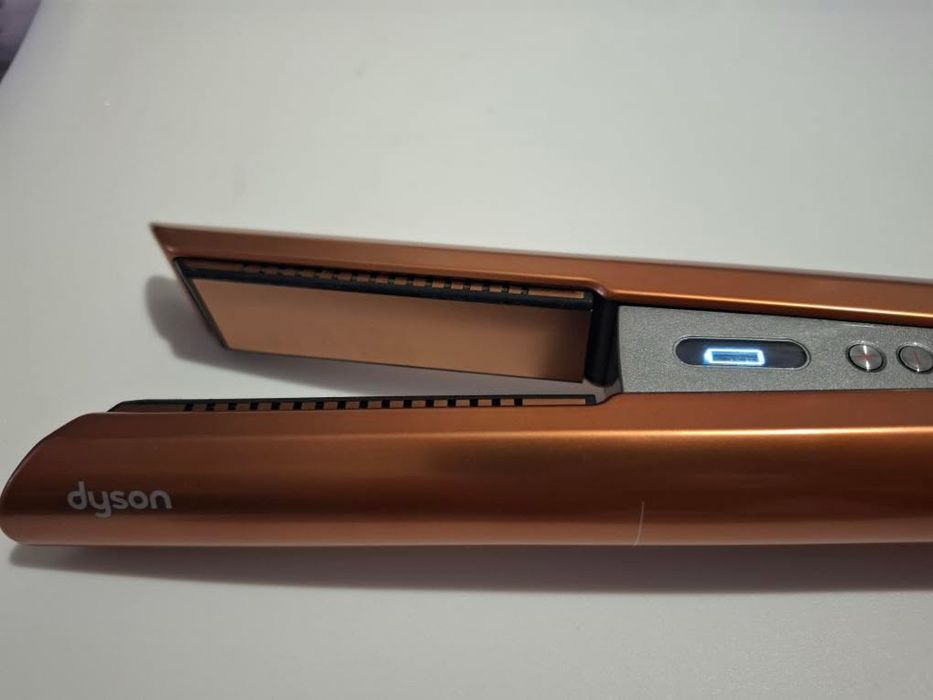 Преса за коса - Dyson Corrale