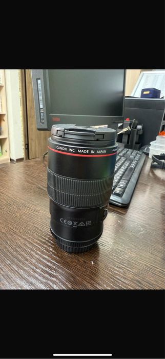 Canon EF 100mm f/2.8L Macro IS USM