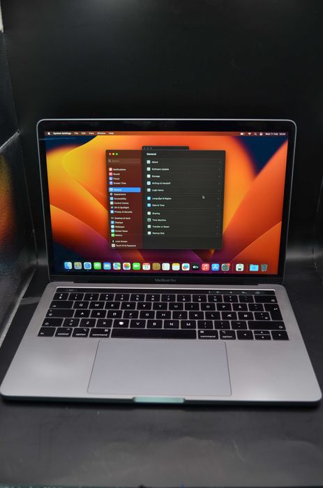 MacBook Pro 13 2018 silver