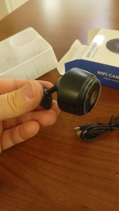 Продавам малки безжични wifi камери