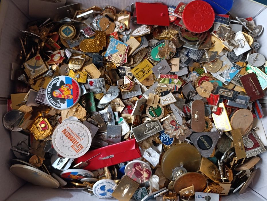 Значки  алюминий