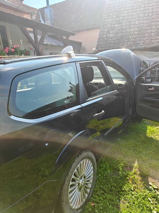 Ford Focus 1.8 benzină