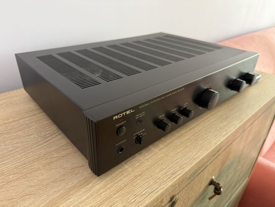 Rotel RA-972 Intergated Amplifier