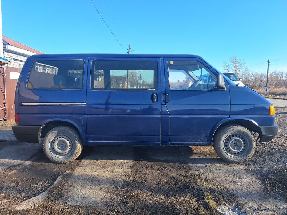 Продам Т4 буса, живой для своих лет