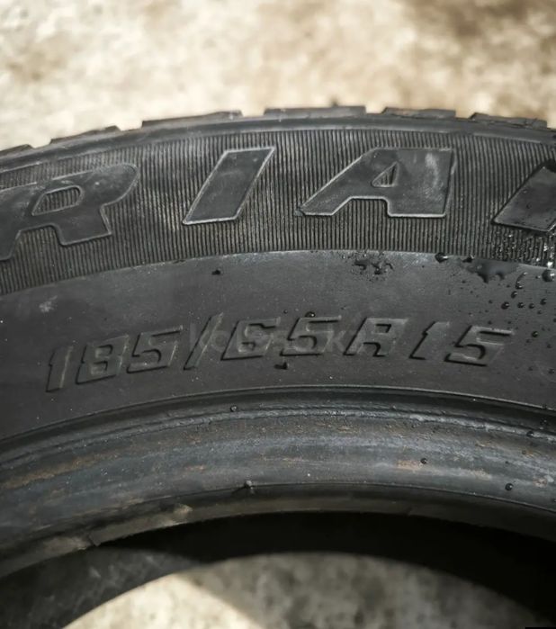 Продам  резину 185/65/15