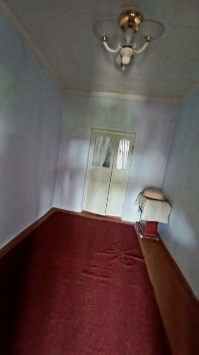 Guliston shahri ulg'obodda  hovlili uy sotiladi