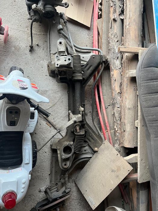 Запчасти на Фольксваген гольф 2