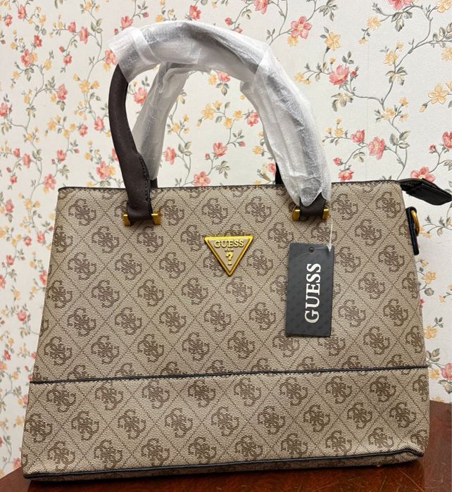 Продам сумку Guess