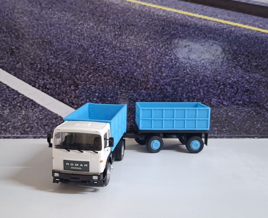 Macheta Roman diesel cereale scara 1:43