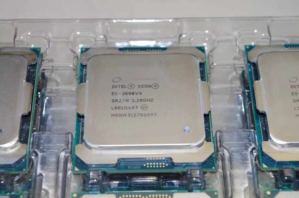 CPU Intel Xeon E5-2698 V4