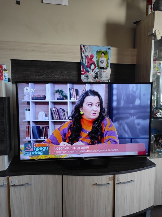 LED Телевизор TCL 48 инча