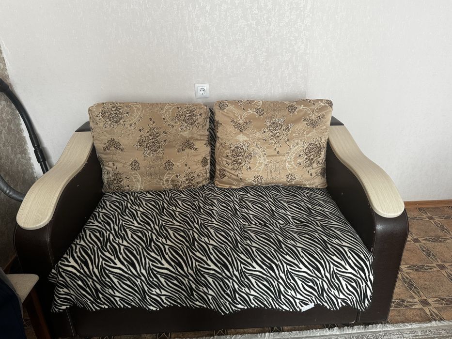 Продам мягкий уголок