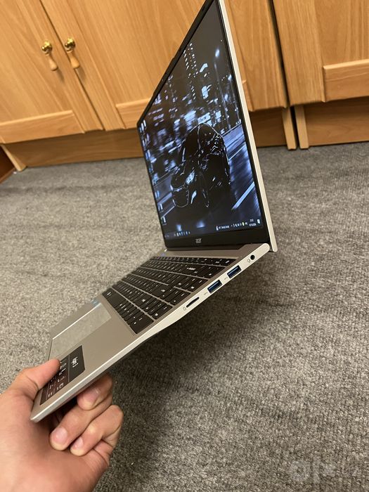 Acer aspire 3 sotiladi yangi va yaxshi holatda