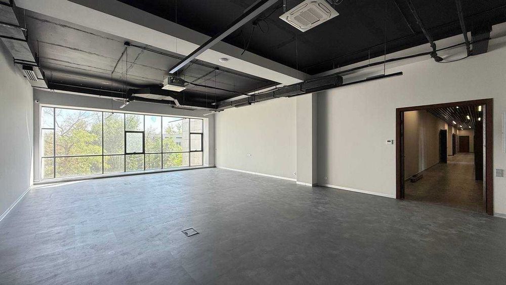 Большой офис в аренду (1057м2) в бизнес центре