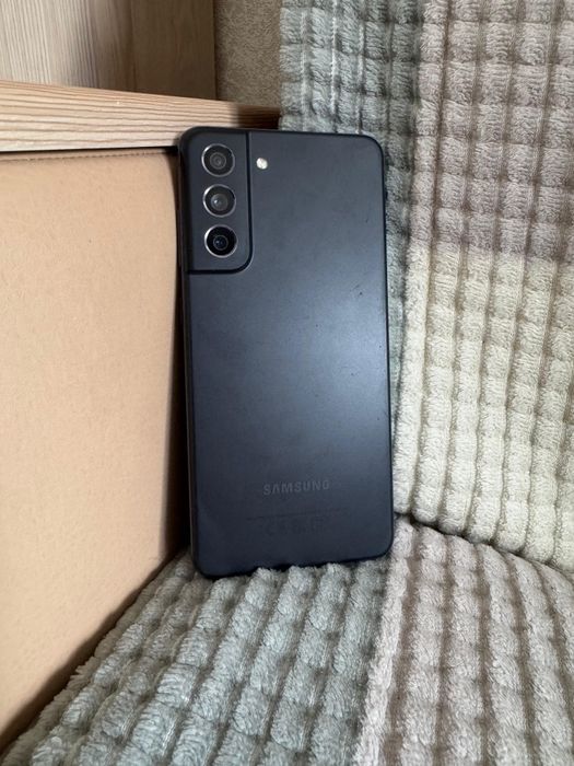 Samsung S21 Fe в отличном состояние