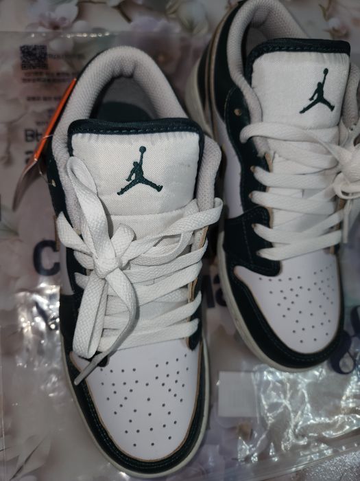Продам кроссовки NIKE JORDAN original